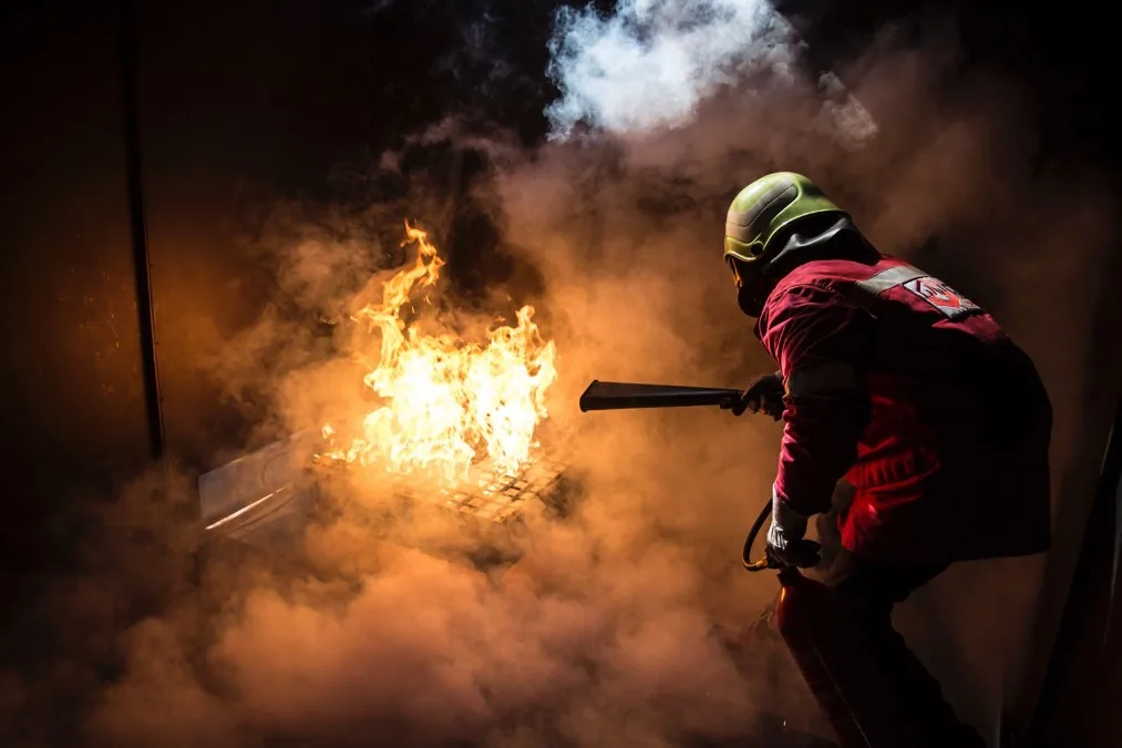 Qué hacer en un incendio casero y en uno forestal